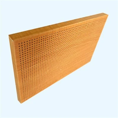 Perforowane aluminiowe panele o strukturze plastra miodu w kolorze drewna